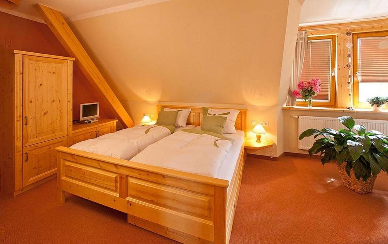 Naturhotel Etzdorfer Hof Schoenburg Εξωτερικό φωτογραφία